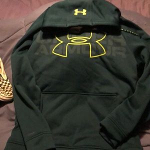 Under armor sweatshirt